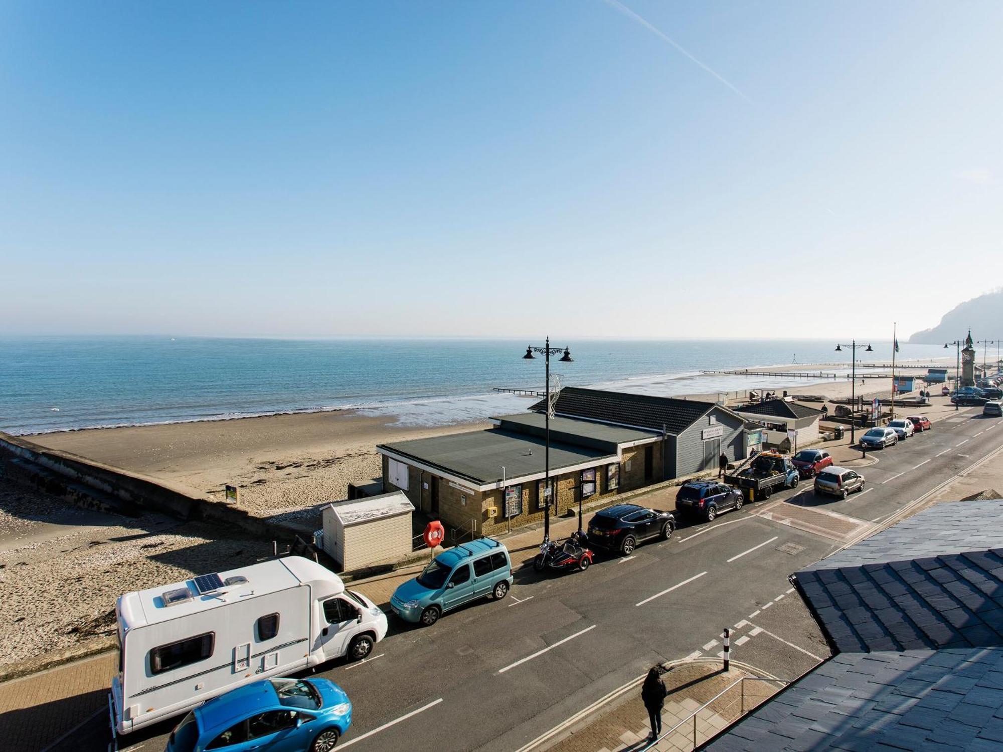 Sunny Beach Apartments Shanklin Exteriér fotografie